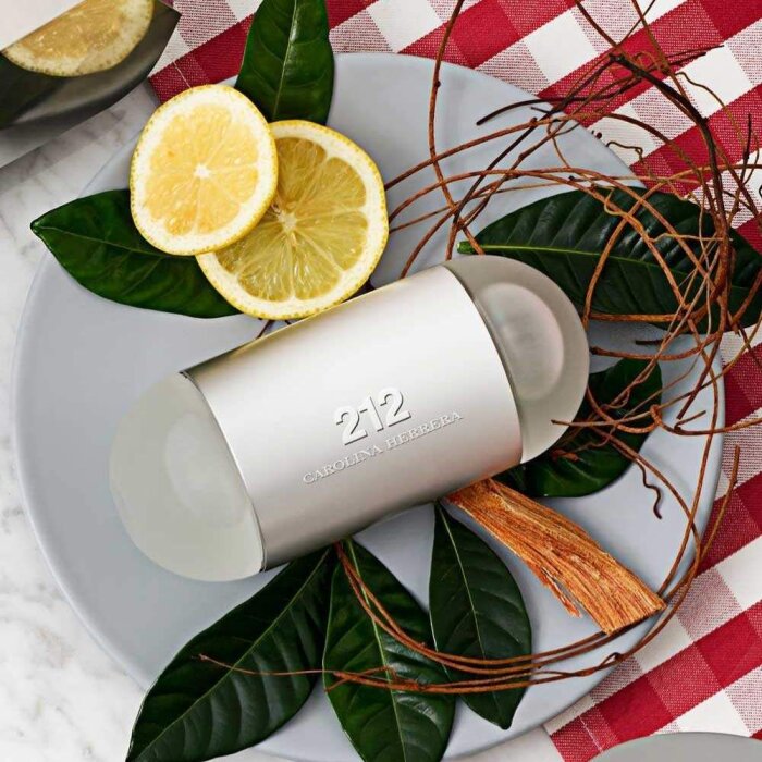 Carolina Herrera 212 Kadın Parfüm Edt 60 Ml - 3