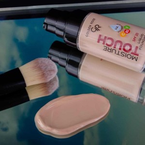 Golden Rose Moisture Touch Liquid Foundation SPF20 115 - 3