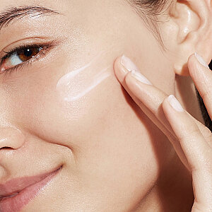 Lancome Hydra Zen Anti-Stress Glow Liquid Moisturizer 50 Ml - 4