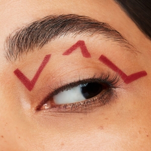 Shiseido Microliner Ink Eyeliner 10 Burgundy - 4