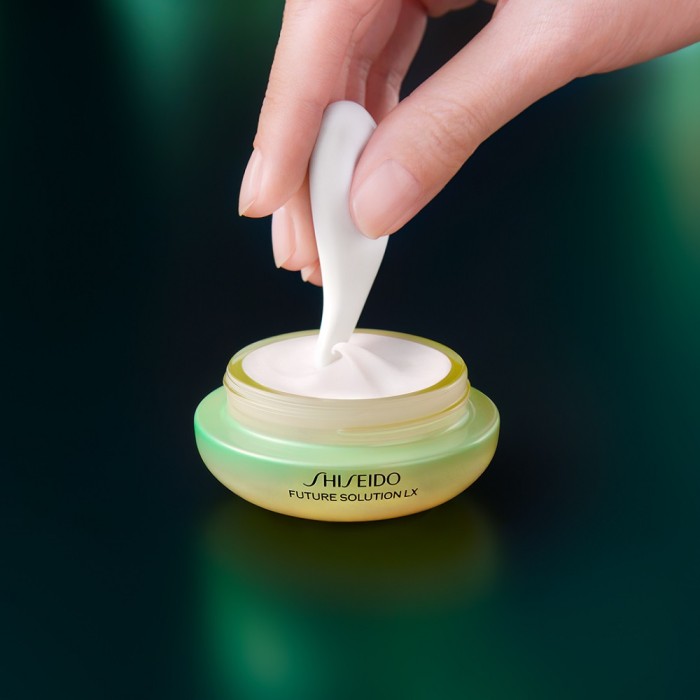 Shiseido Solution LX Legendary Enmei Ultimate Eye Cream 15 Ml - 4